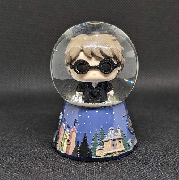 Funko Pop Mystery Minis Harry Potter Mini Snow Globe Harry Potter Yule Ball Robe - Picture 3 of 8